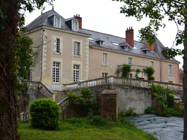 Cbenoît réalise la rénovation électrique du château de la Huberdière