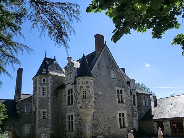 Eclairage dans un bâtiement de caractère à St Aubin de Luigné